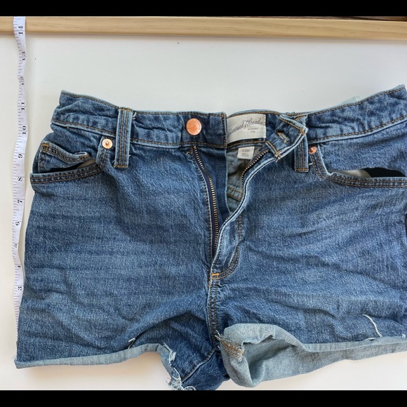 Universal Thread - Jean short - Picture 3 of 4